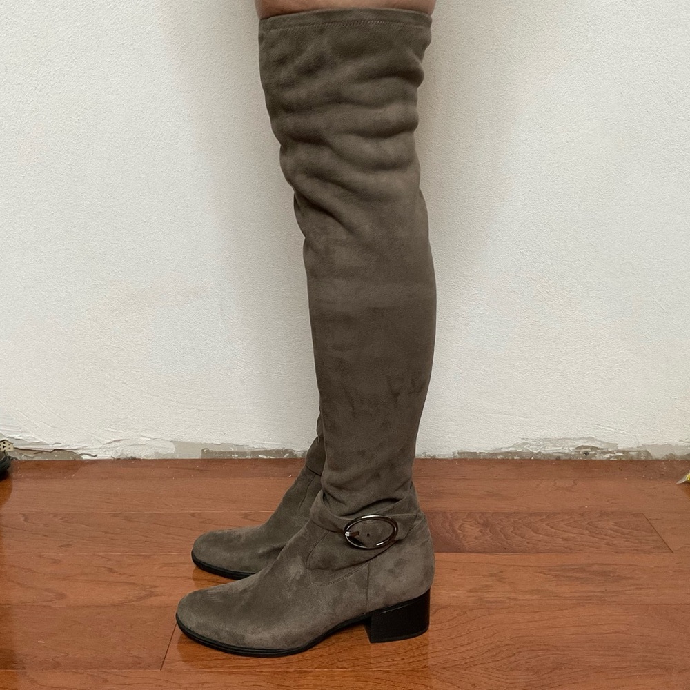 NWOT Naturalizer Dalyn Microfiber Taupe Pull On Over Knee Buckle Boots Size 10